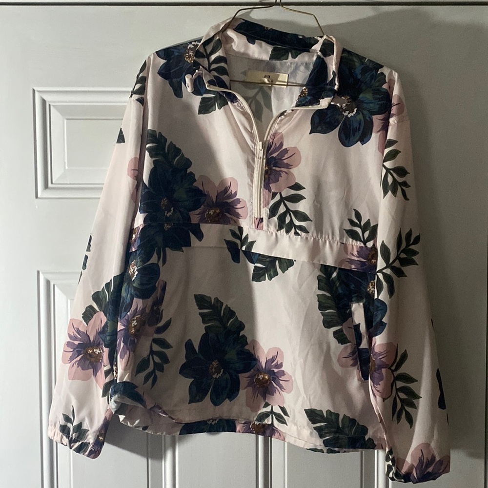 floral light pink rain pullover or windbreaker, super light weight, SIZE: SMALL